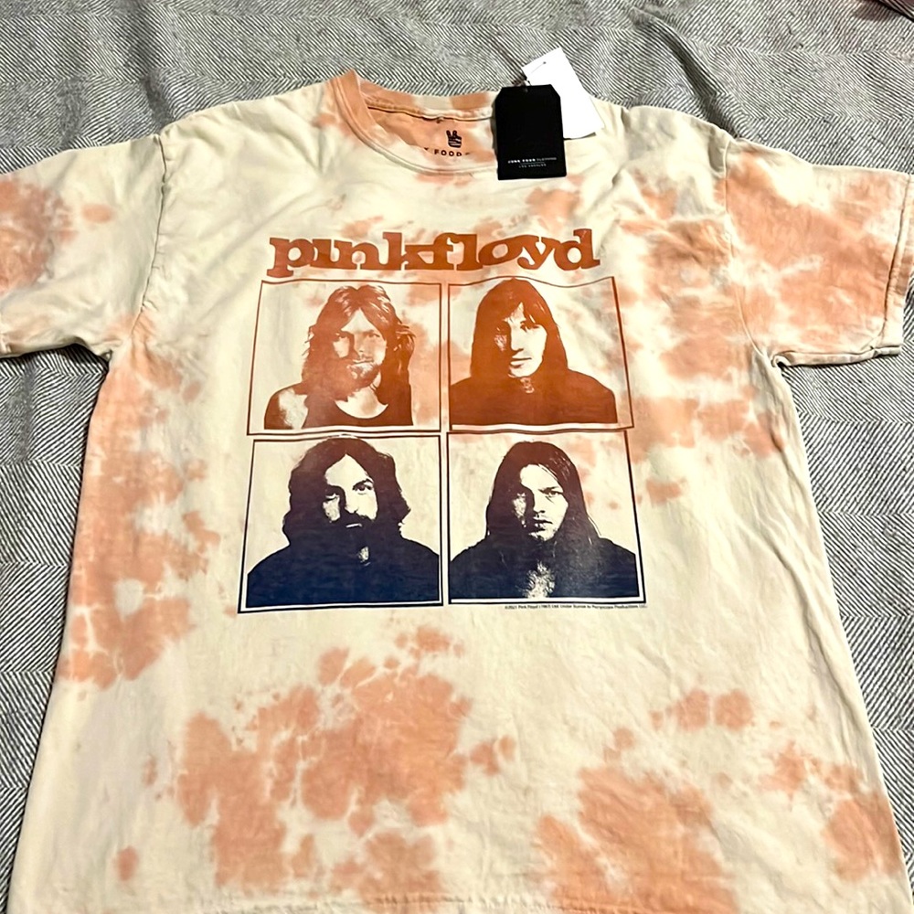 Juniors' Pink Floyd Tie-Dyed Graphic T-Shirt